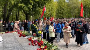 возложение
